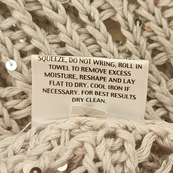 EILEEN FISHER Silver Sequined Chain Mail Knit Sleeveless Knit Top, petite - Picture 7 of 8